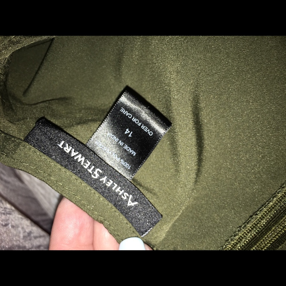 Jumpsuit - Picture 3 of 3